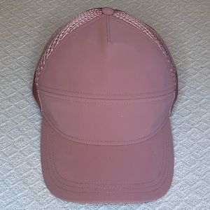 Lululemon’s Trucker hat